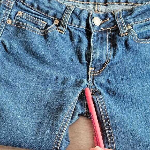 Bluenotes The Curvy Bootcut Jeans - Picture 13 of 16